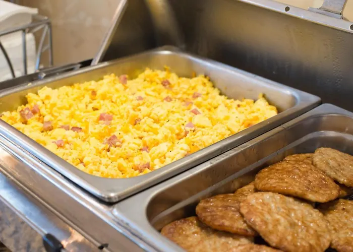 Bridgepointe Inn & Suites By Bphotels, Council Bluffs, Omaha Area