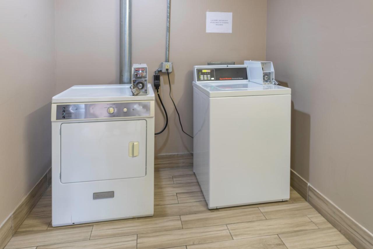 Hotel Bridgepointe & By Bphotels, Council Bluffs, Omaha Area 2*