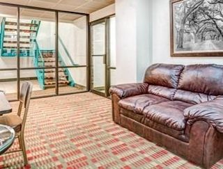 Hotel Bridgepointe & By Bphotels, Council Bluffs, Omaha Area Council Bluffs