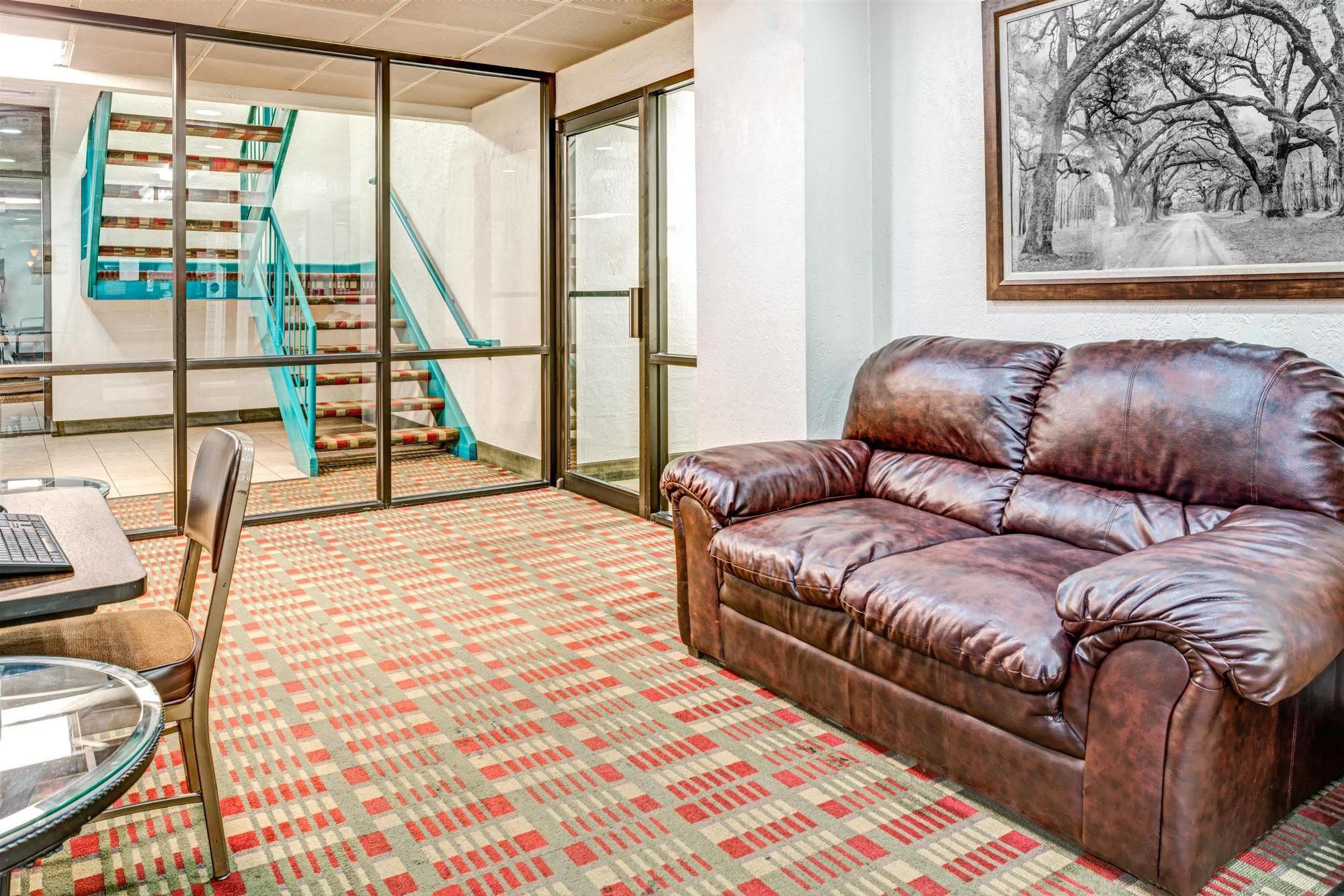 Bridgepointe & By Bphotels, Council Bluffs, Omaha Area Council Bluffs