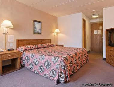 Hotel Bridgepointe & By Bphotels, Council Bluffs, Omaha Area Council Bluffs