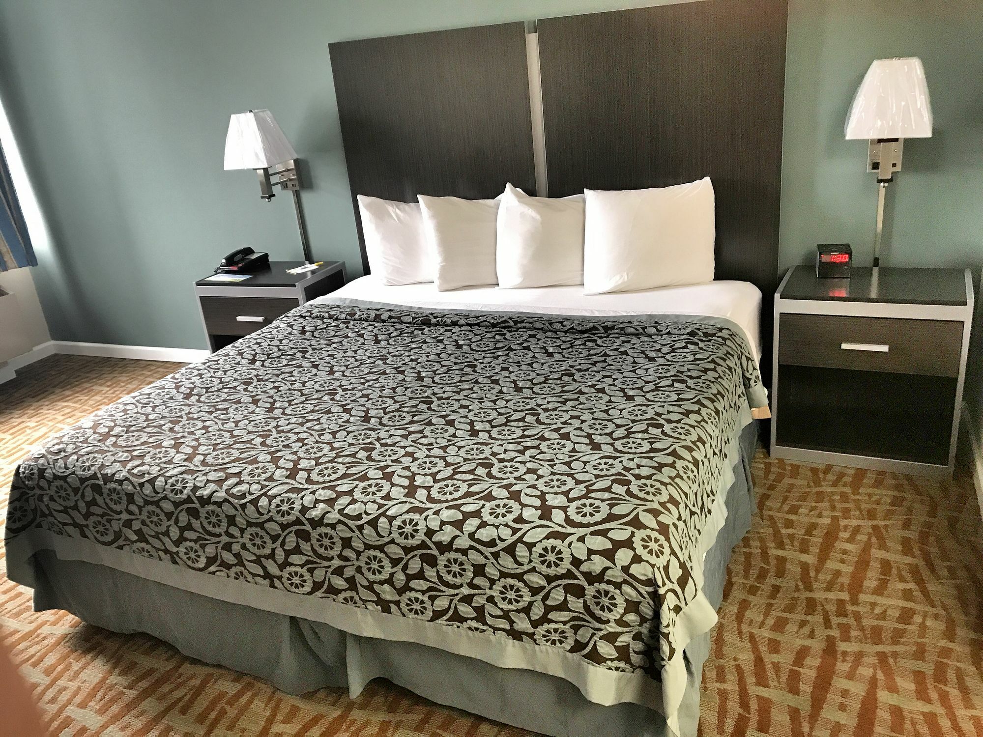 Hotel Bridgepointe & By Bphotels, Council Bluffs, Omaha Area